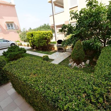 נובליה Apartments Niko מראה חיצוני תמונה