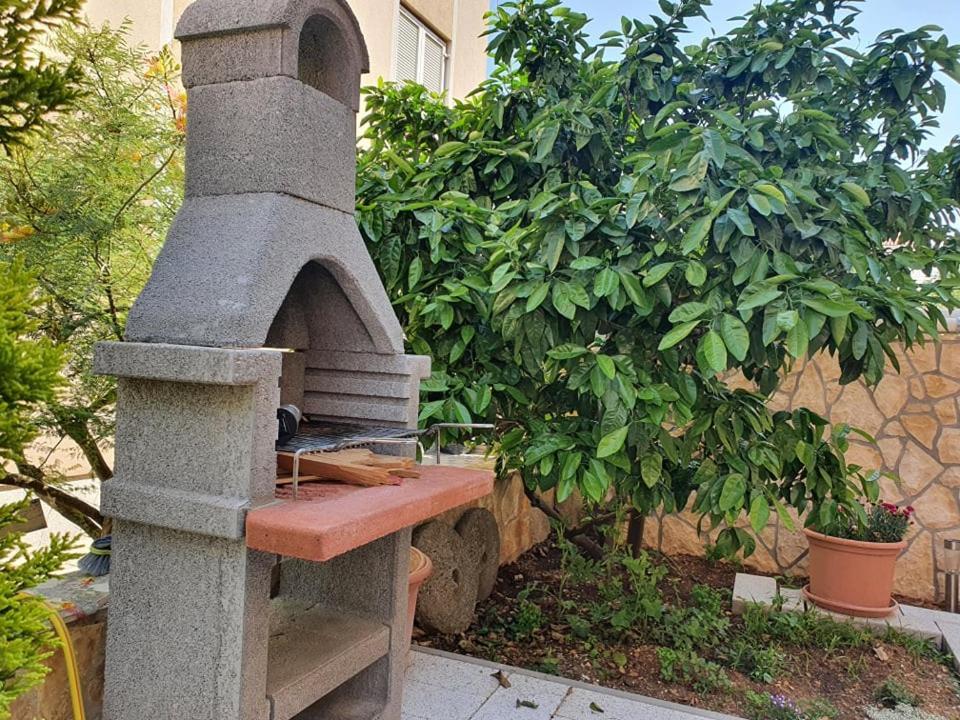 נובליה Apartments Niko מראה חיצוני תמונה