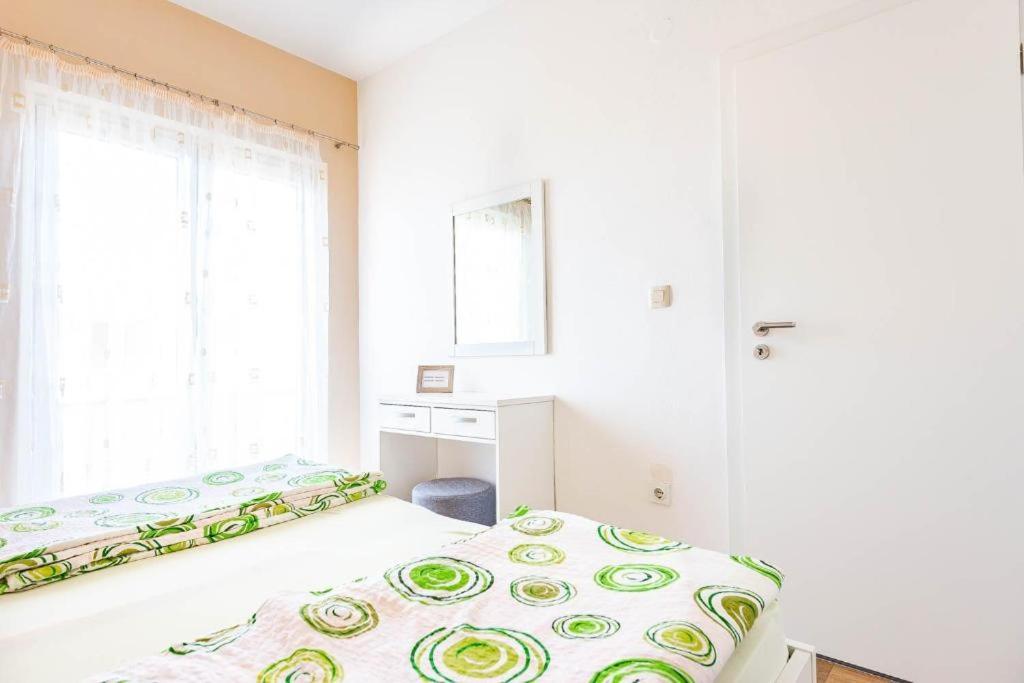 נובליה Apartments Niko מראה חיצוני תמונה
