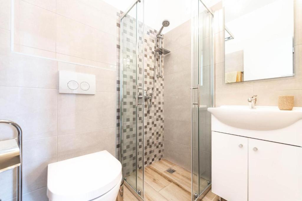 נובליה Apartments Niko מראה חיצוני תמונה