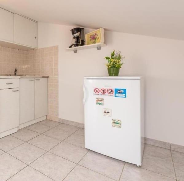 נובליה Apartments Niko מראה חיצוני תמונה