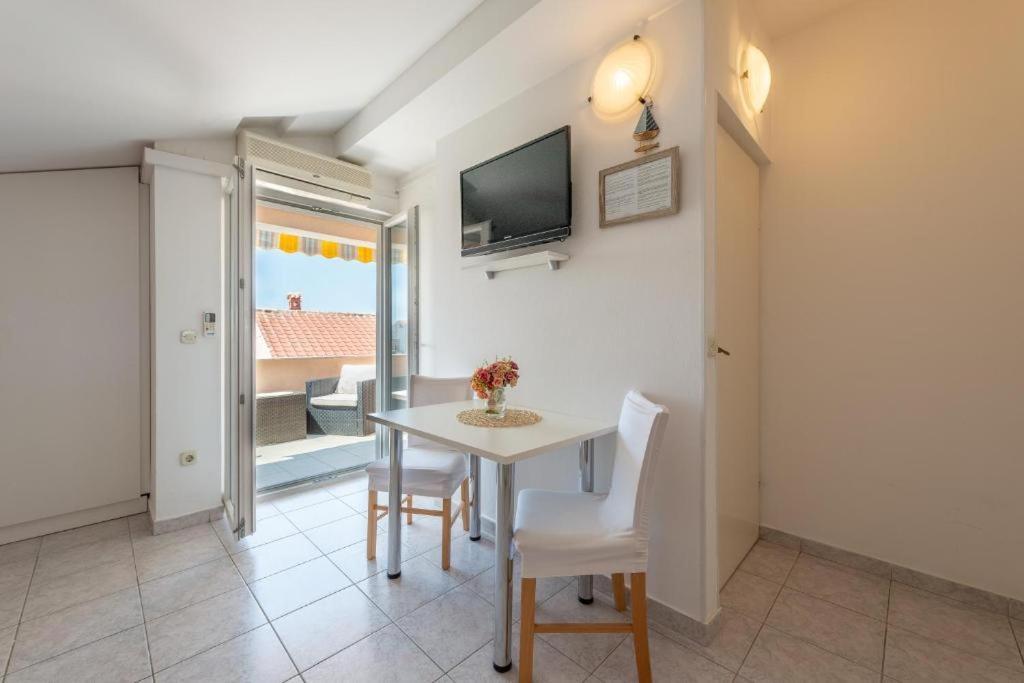 נובליה Apartments Niko מראה חיצוני תמונה