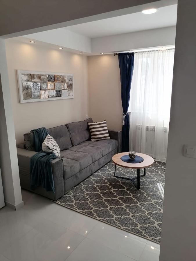 נובליה Apartments Niko מראה חיצוני תמונה