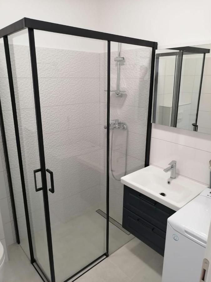 נובליה Apartments Niko מראה חיצוני תמונה